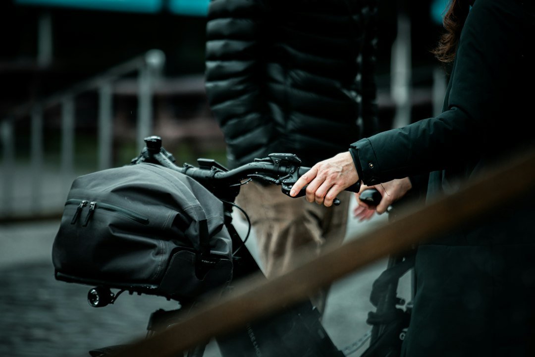 Cómo elegir guantes de moto según el uso